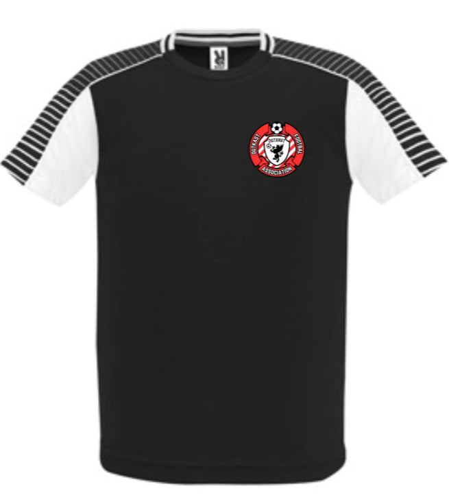 Completo calcio pantaloncino + 2 magliette